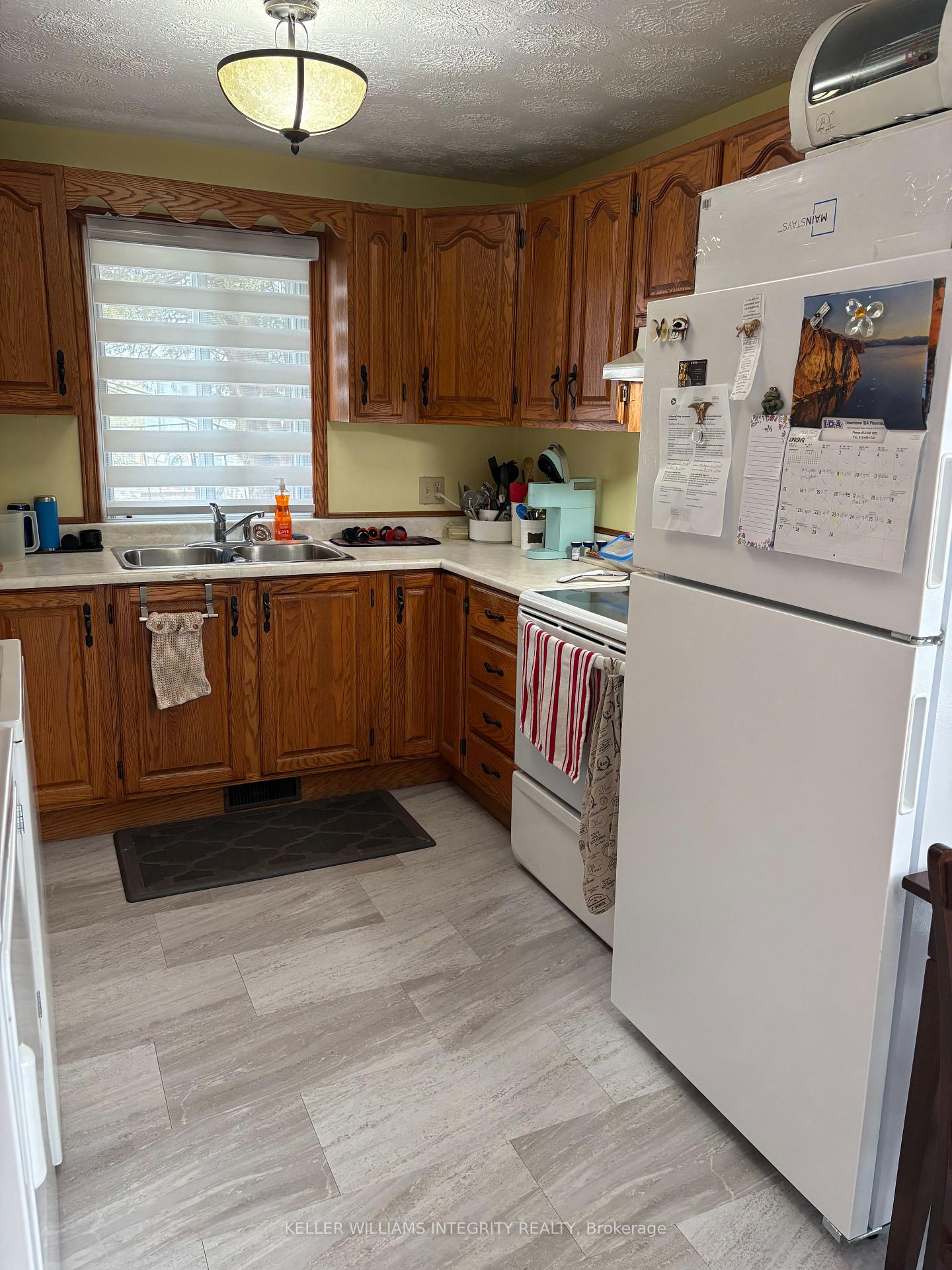 Photo 5 of 541 Adolphus Street, Cornwall — HOMEH