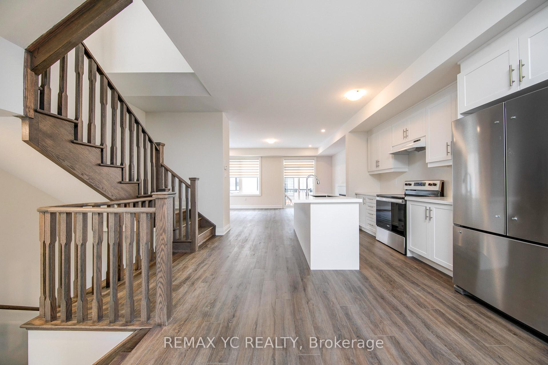 Photo 5 of 140 Rattenbury Road, Vaughan, Patterson — HOMEH