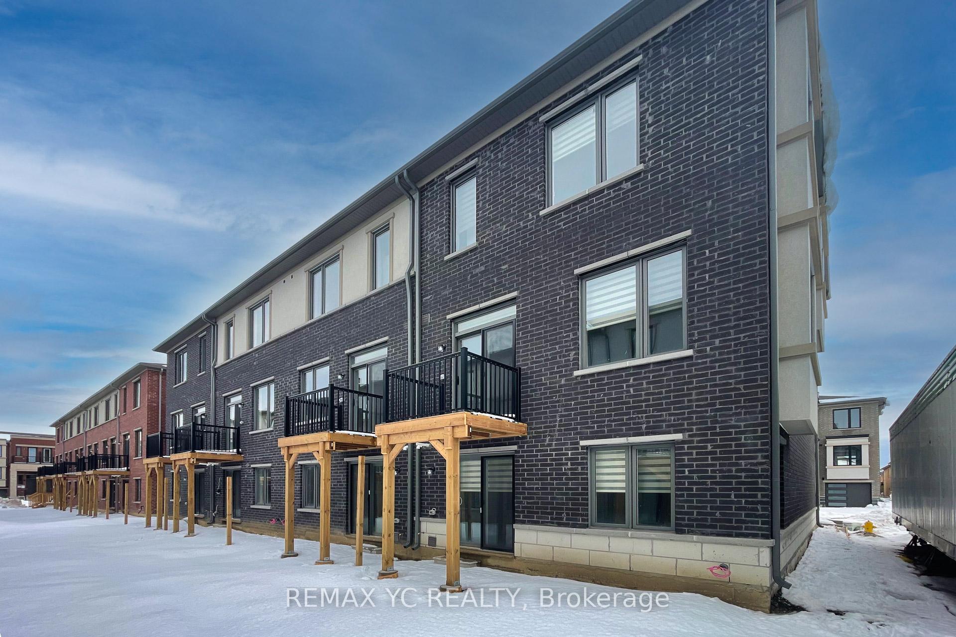 Photo 12 of 140 Rattenbury Road, Vaughan, Patterson — HOMEH