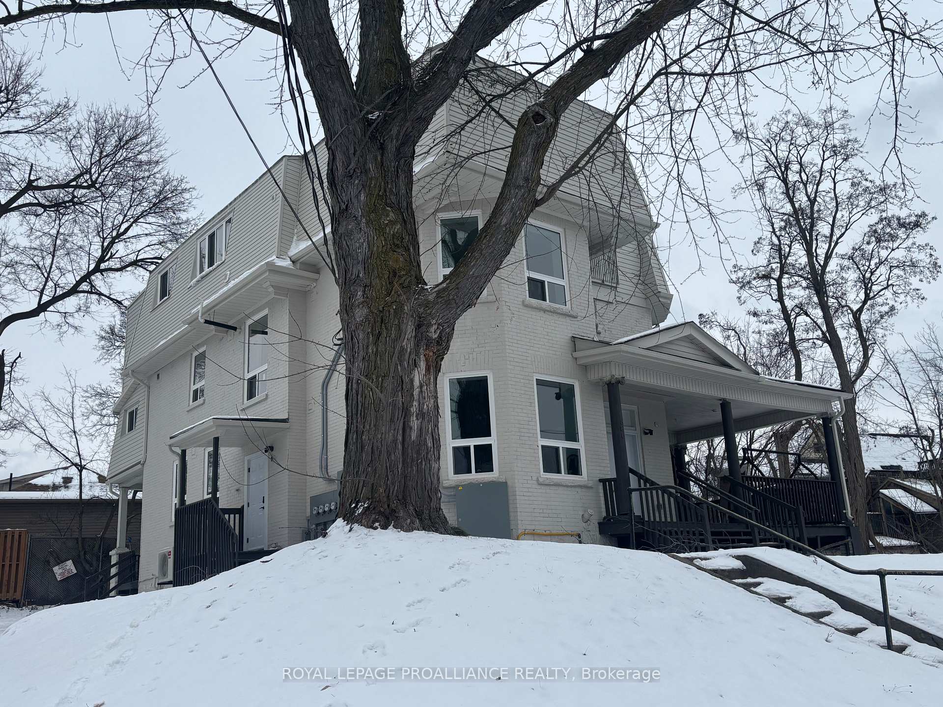 Front of Unit #3, 380 Park Street N