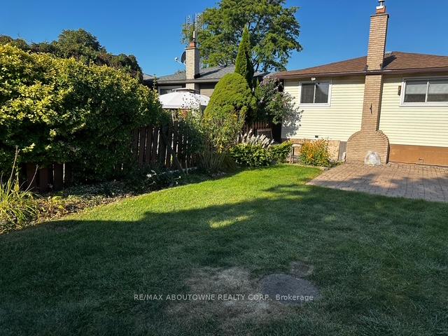 Photo 8 of 597 Upper Paradise Road, Hamilton, Gilbert — HOMEH