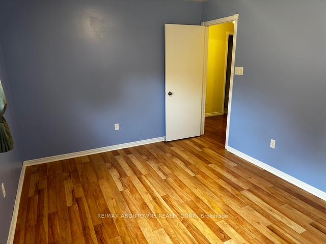 Photo 12 of 597 Upper Paradise Road, Hamilton, Gilbert — HOMEH