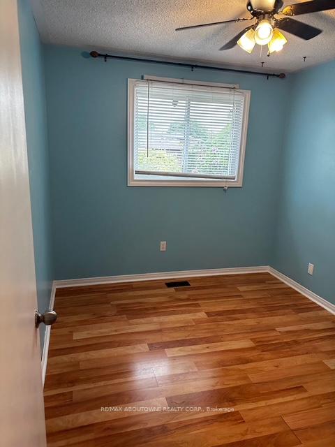 Photo 14 of 597 Upper Paradise Road, Hamilton, Gilbert — HOMEH