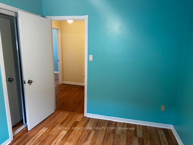 Photo 15 of 597 Upper Paradise Road, Hamilton, Gilbert — HOMEH