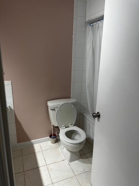 Photo 20 of 597 Upper Paradise Road, Hamilton, Gilbert — HOMEH