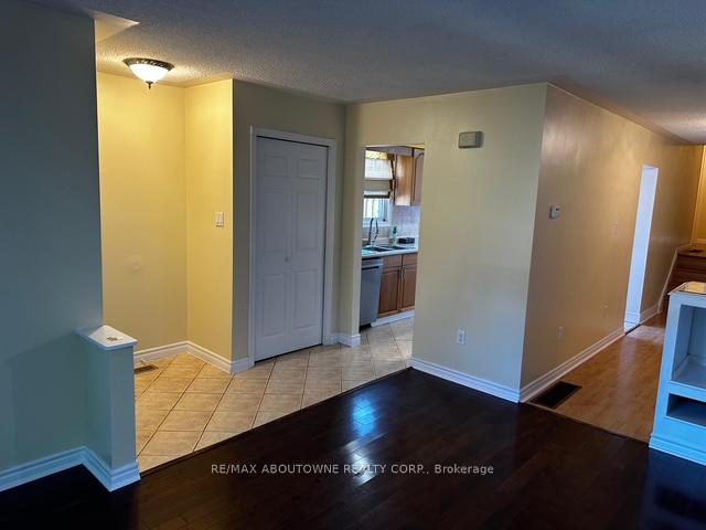 Photo 26 of 597 Upper Paradise Road, Hamilton, Gilbert — HOMEH