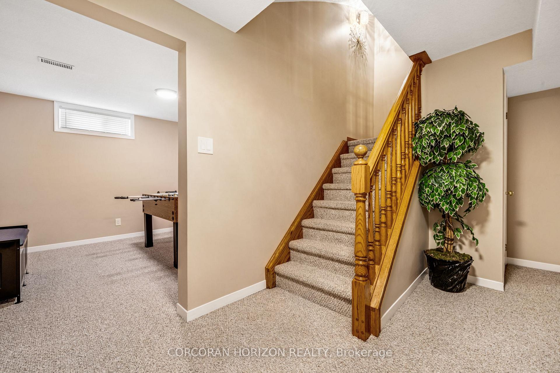 Photo 31 of 228 Michener Crescent, Kitchener — HOMEH
