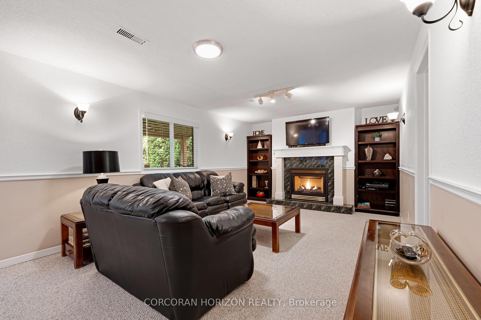 Photo 35 of 228 Michener Crescent, Kitchener — HOMEH