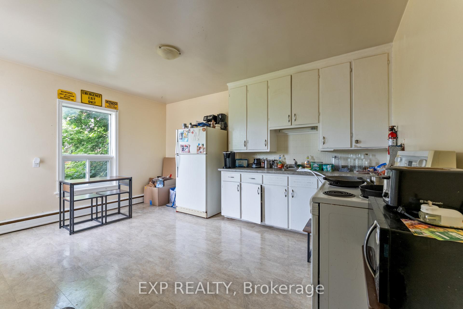 Photo 5 of Unit Apt 3, 17 Spring Street, Quinte West, Trenton Ward — HOMEH