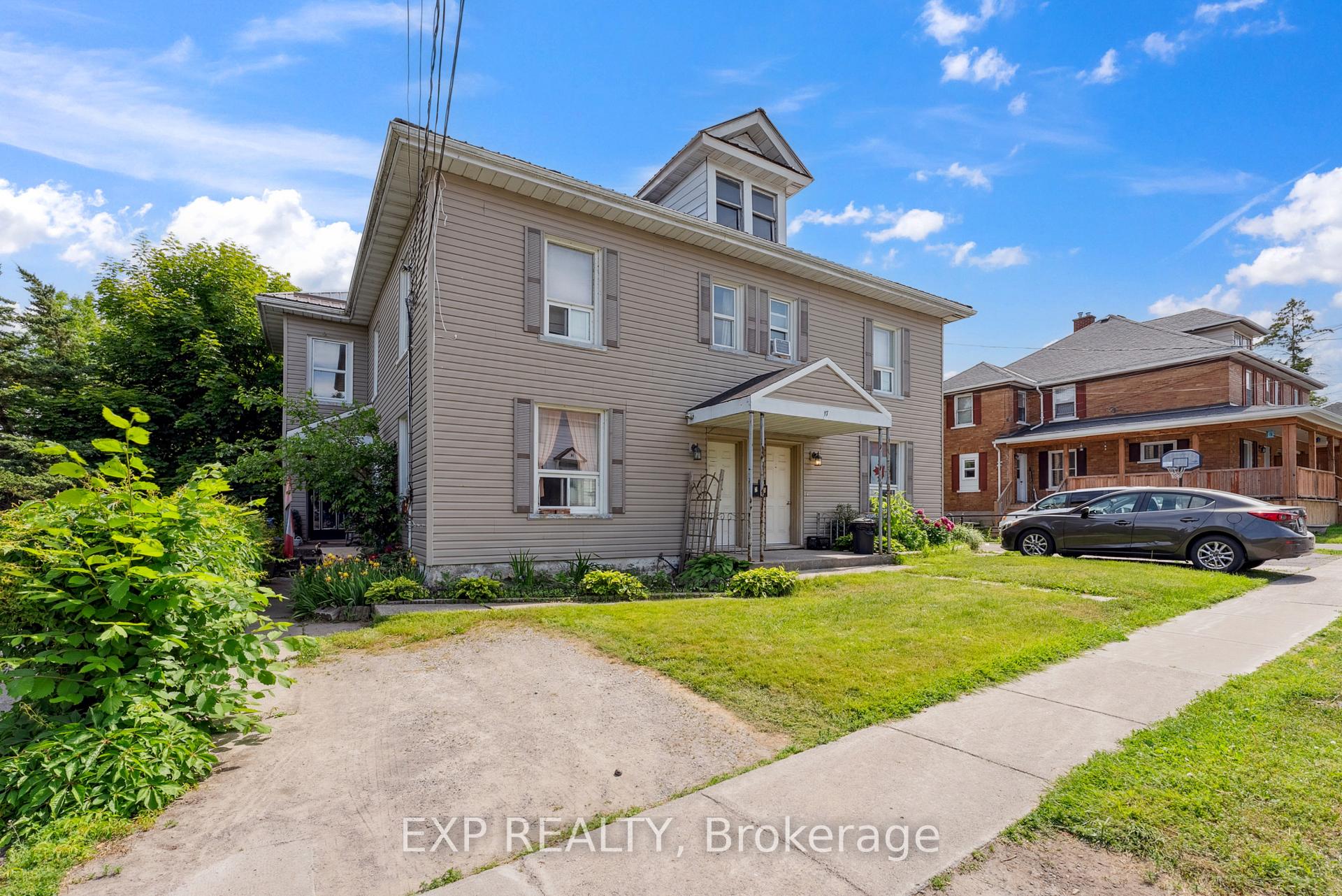 Photo 3 of 17 Spring Street, Quinte West, Trenton Ward — HOMEH