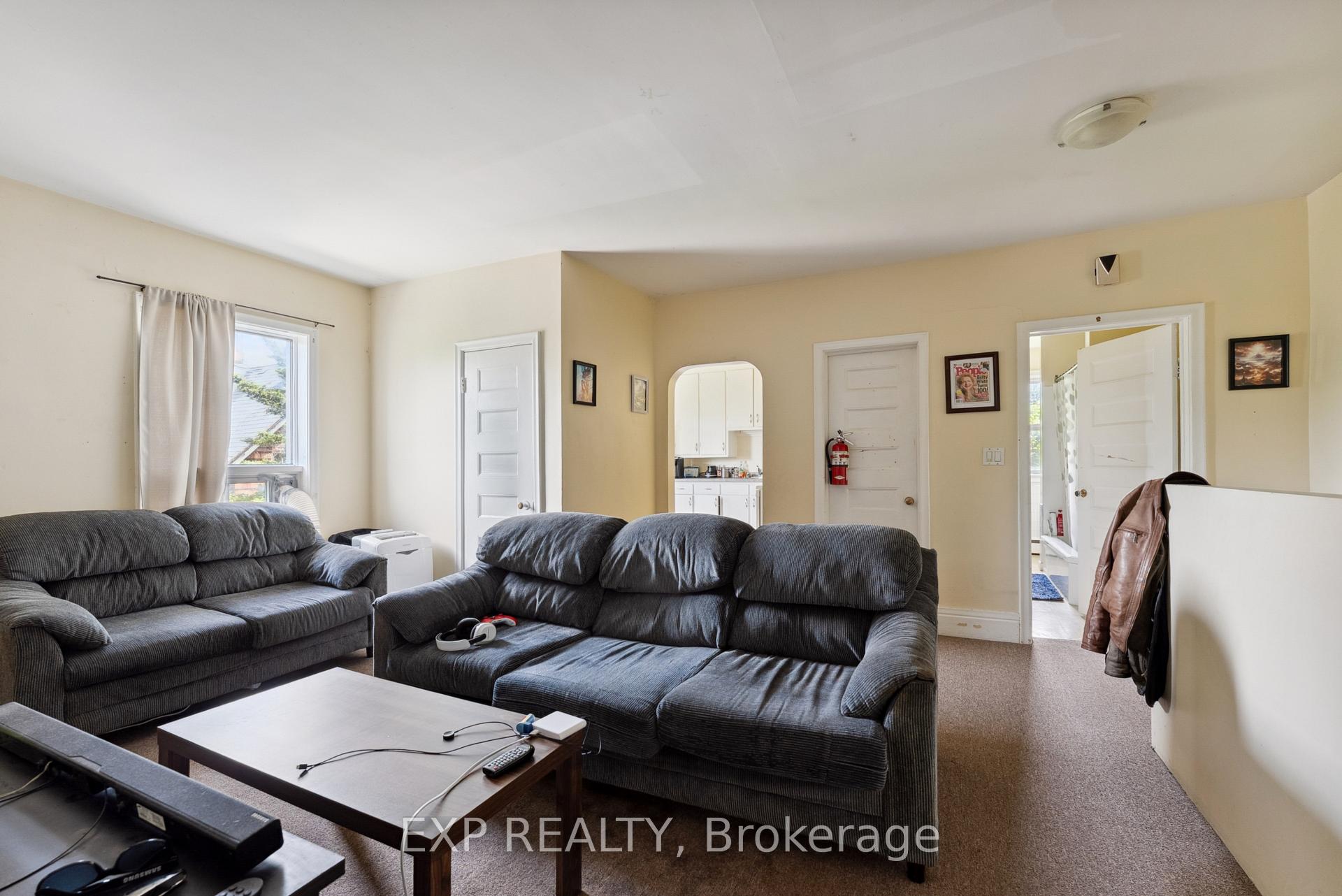 Photo 13 of 17 Spring Street, Quinte West, Trenton Ward — HOMEH