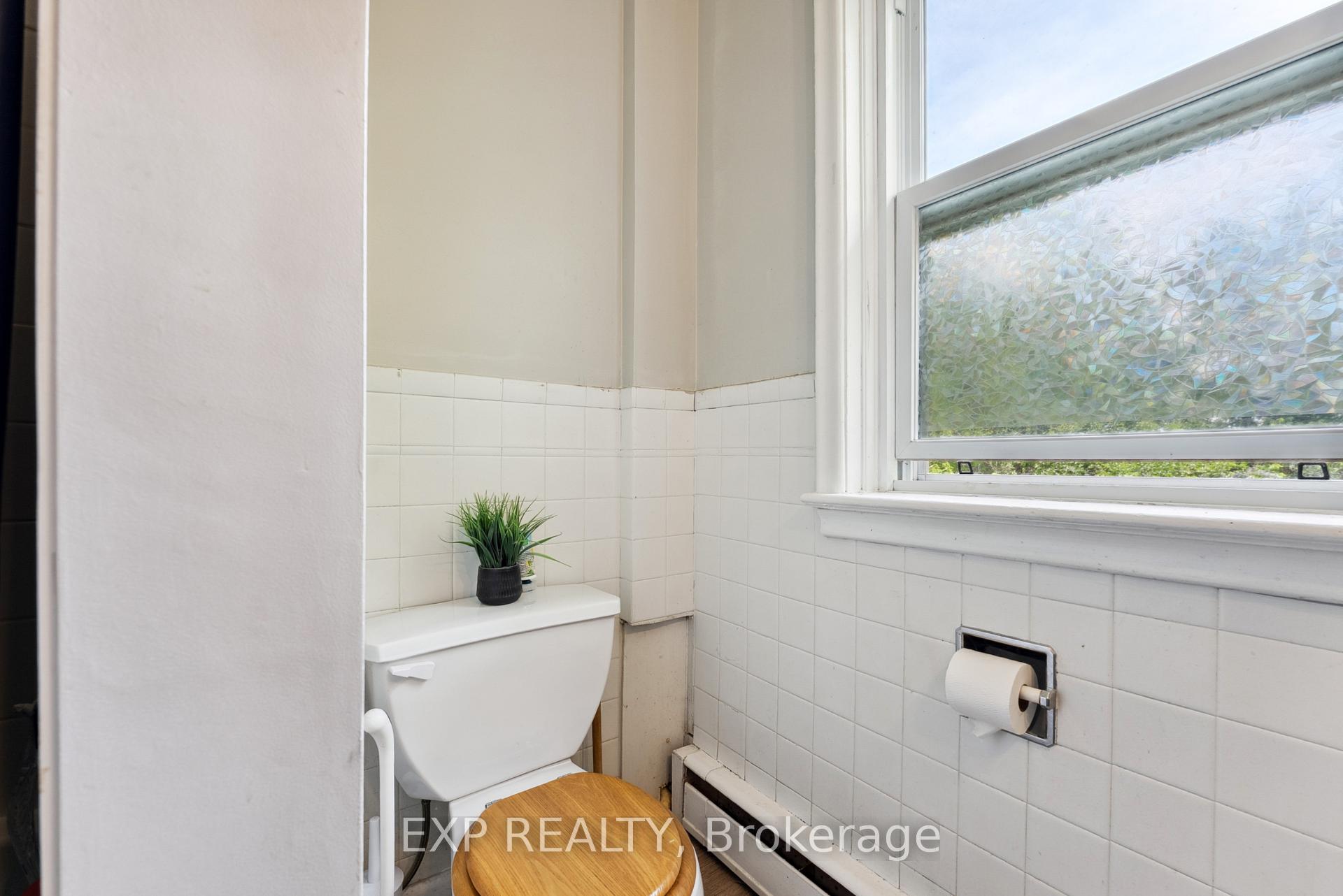 Photo 18 of 17 Spring Street, Quinte West, Trenton Ward — HOMEH