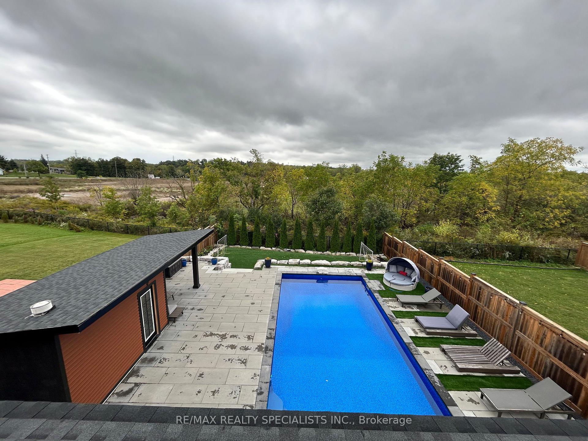 Photo 86 of 81 Larry Crescent, Haldimand — HOMEH