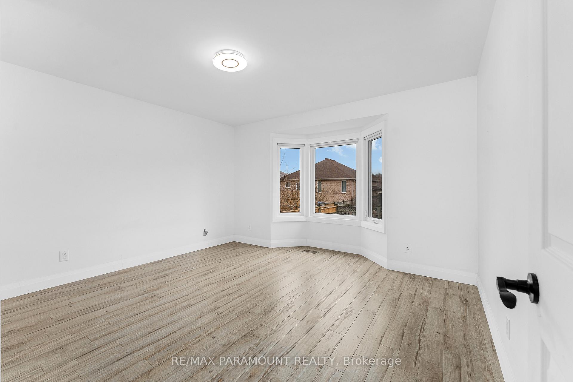 Photo 14 of 511 Gauthier Drive, Tecumseh — HOMEH