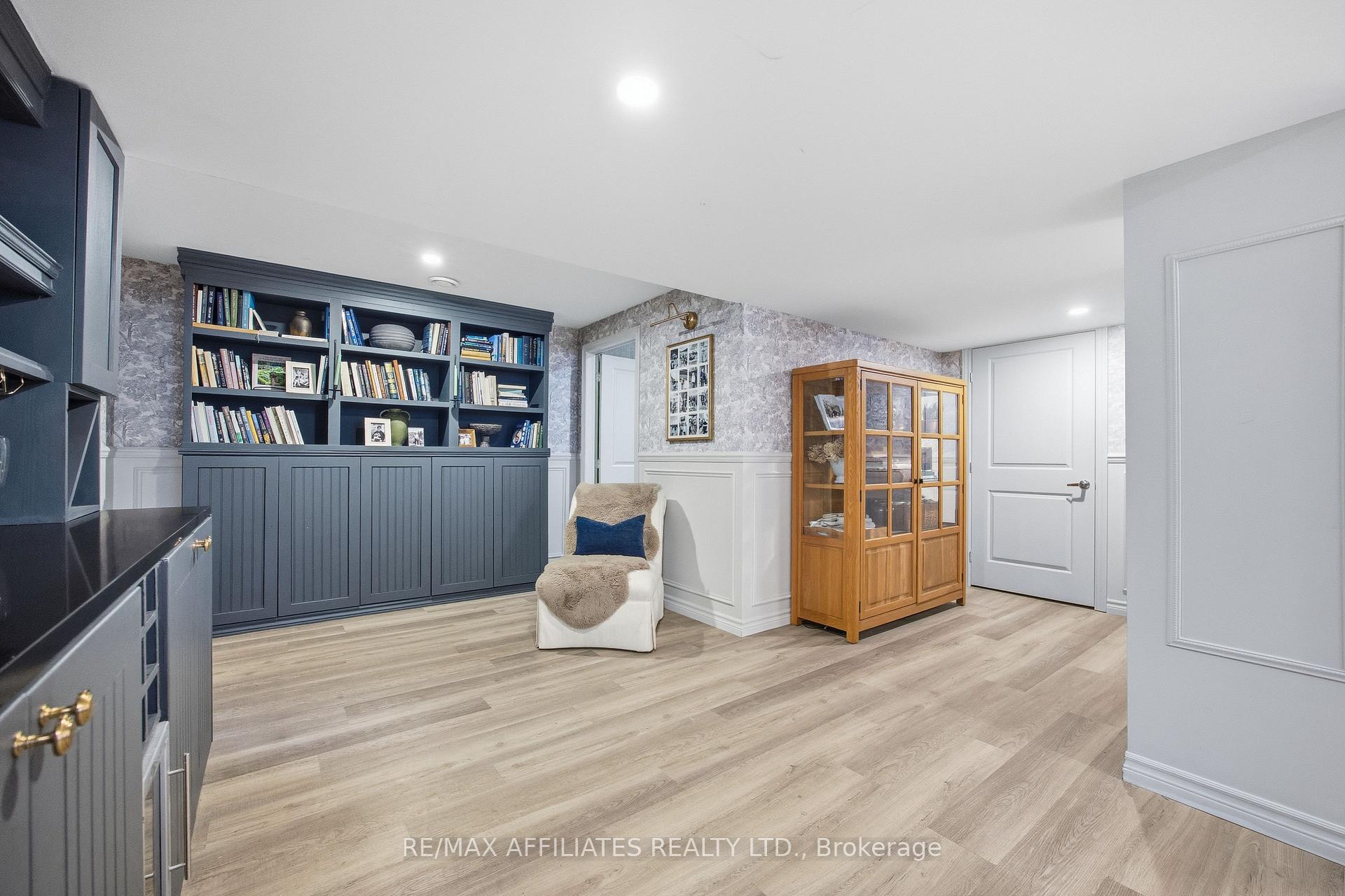 Photo 27 of 19 Senators Gate Drive, Perth — HOMEH