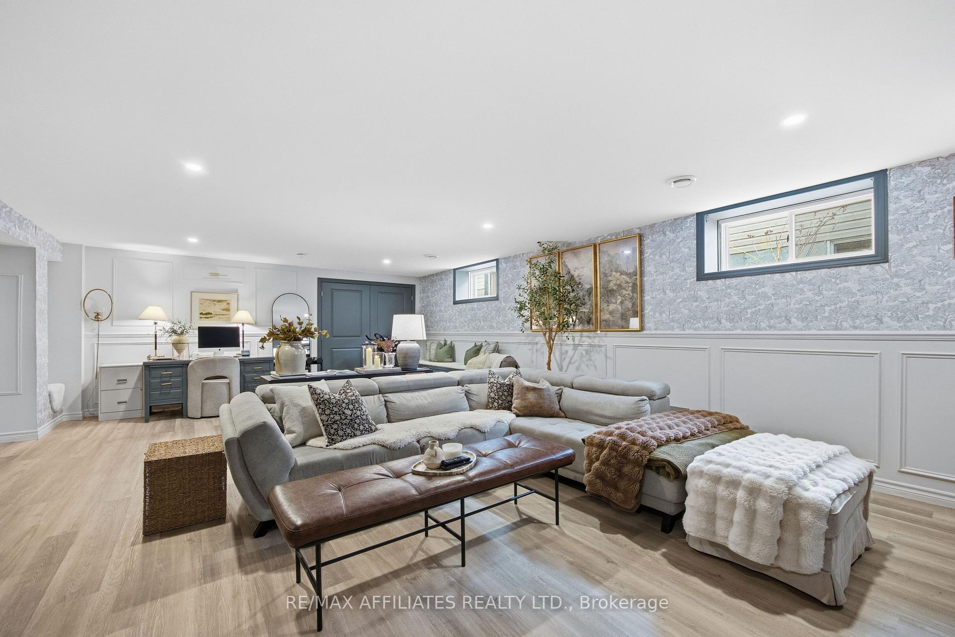 Photo 36 of 19 Senators Gate Drive, Perth — HOMEH