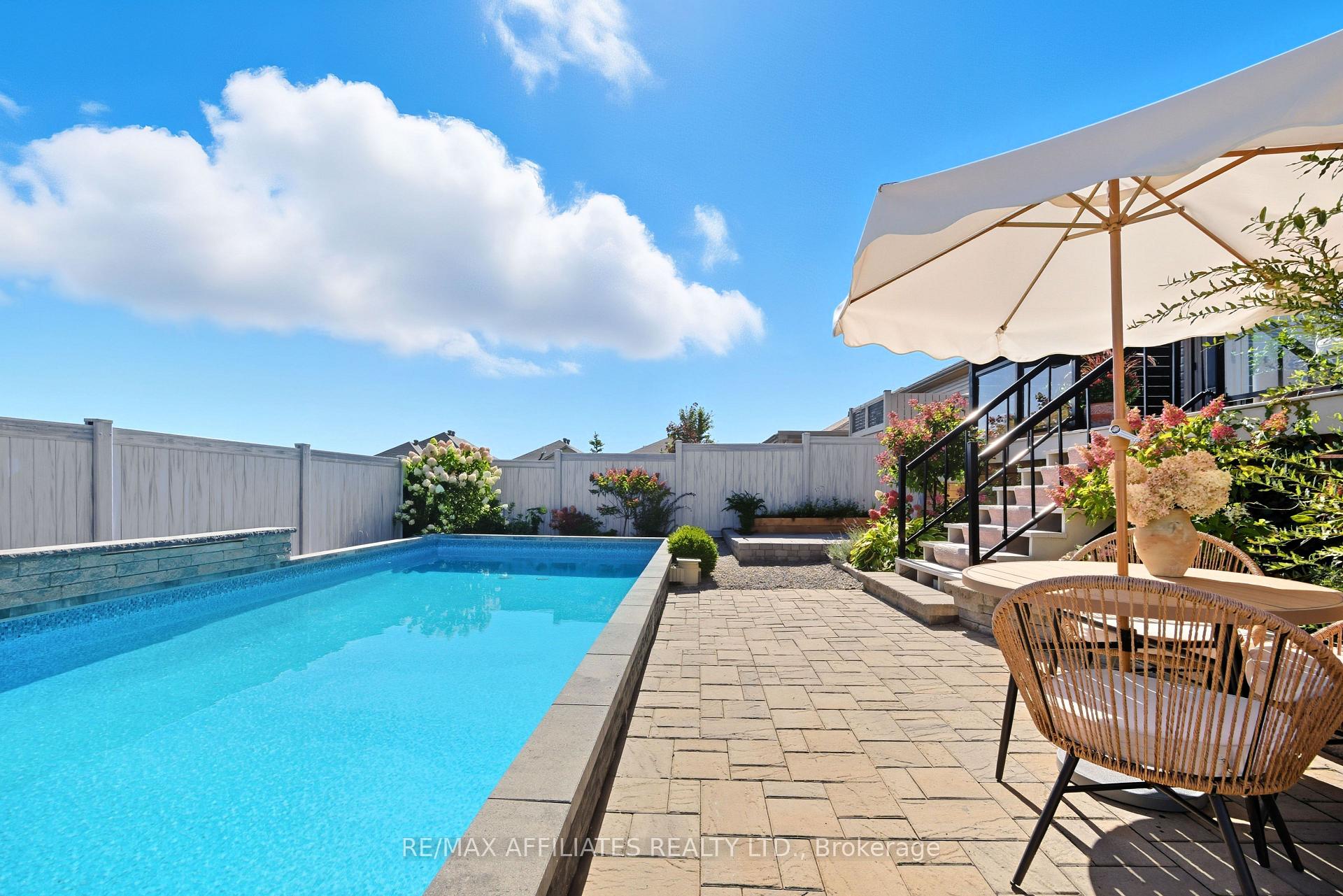 Photo 44 of 19 Senators Gate Drive, Perth — HOMEH