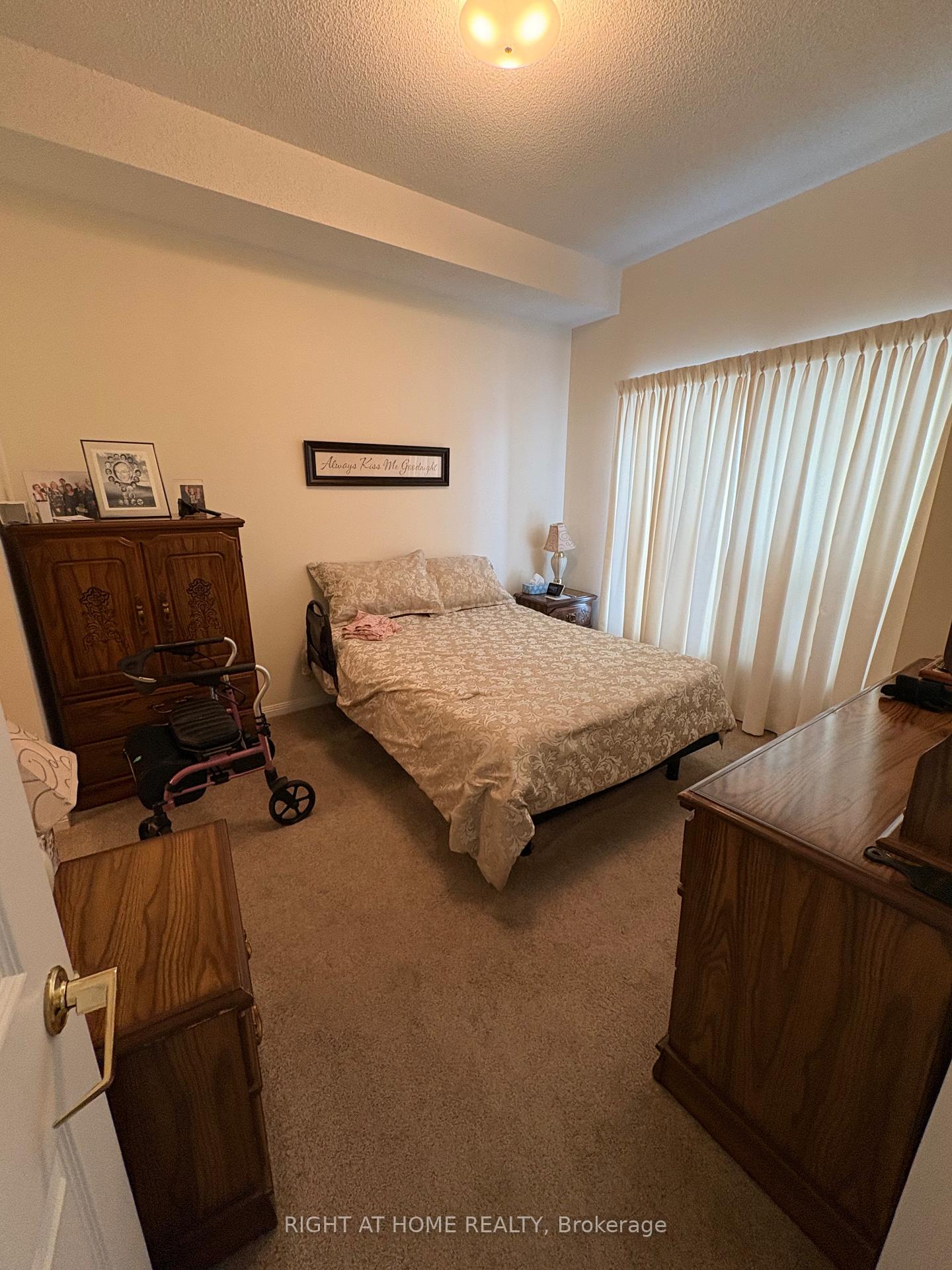 Photo 3 of Unit 109, 94 Dean Avenue, Barrie, Painswick South — HOMEH