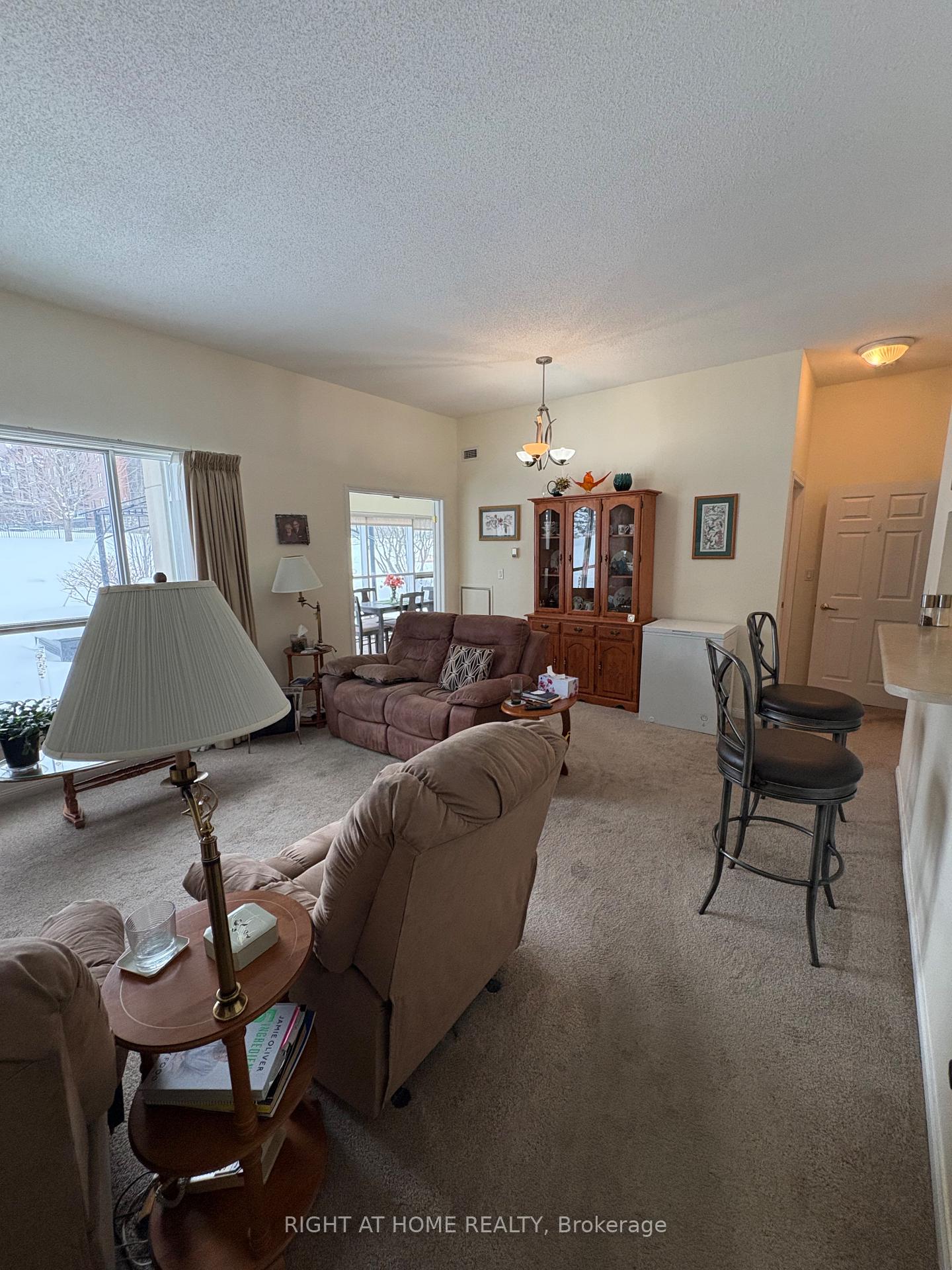 Photo 5 of Unit 109, 94 Dean Avenue, Barrie, Painswick South — HOMEH