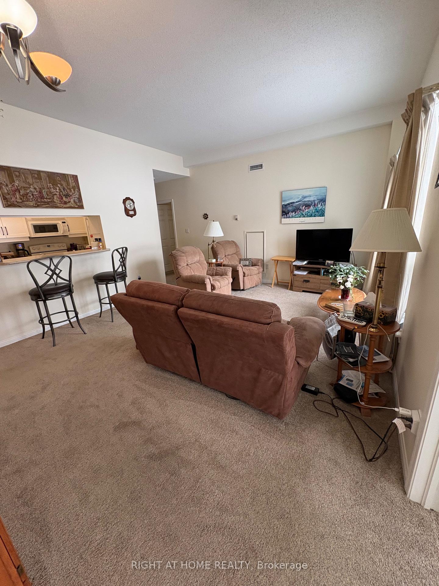 Photo 11 of Unit 109, 94 Dean Avenue, Barrie, Painswick South — HOMEH