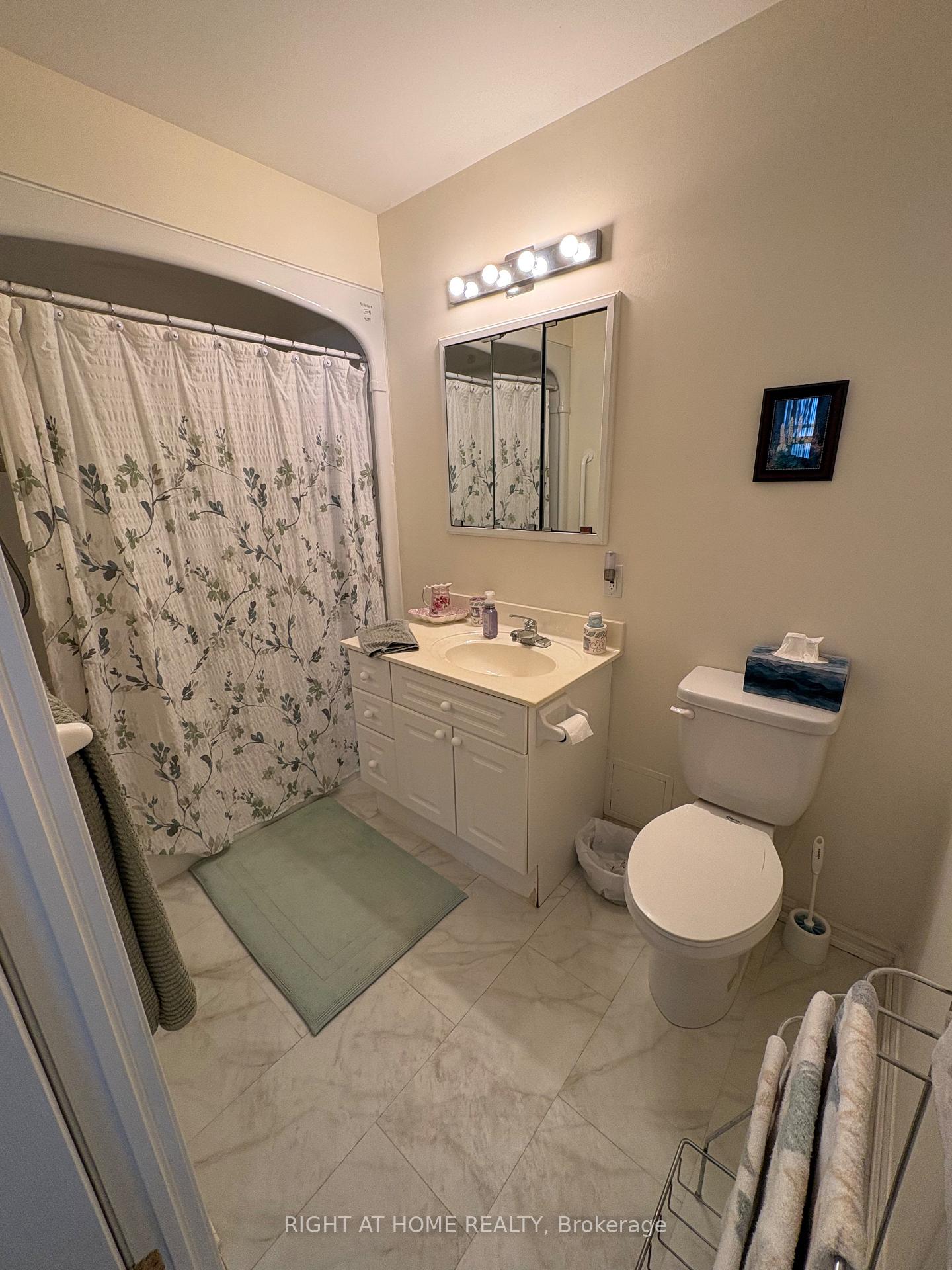 Photo 18 of Unit 109, 94 Dean Avenue, Barrie, Painswick South — HOMEH