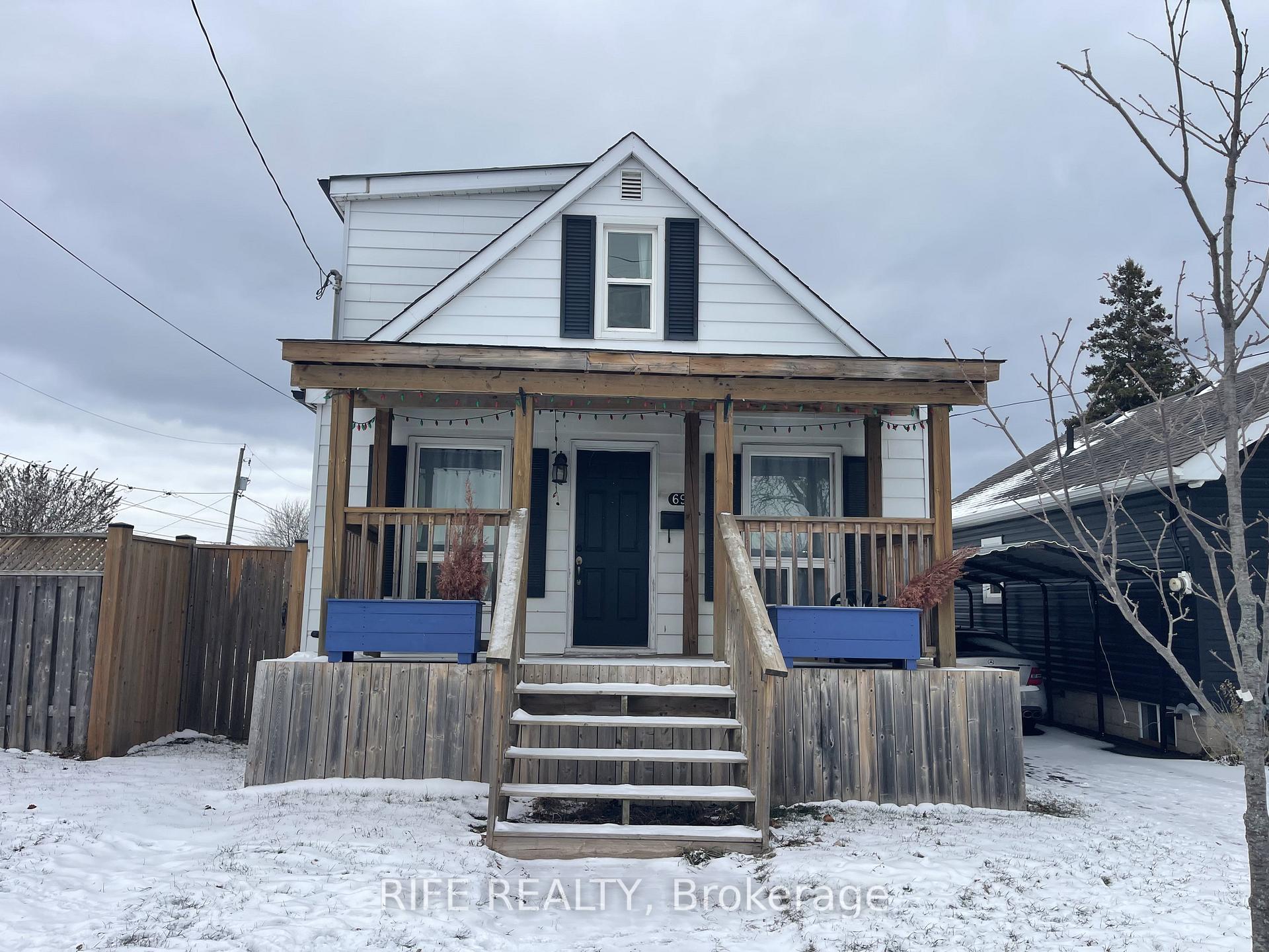 Photo 3 of 691 Rennie Street, Hamilton, Parkview — HOMEH