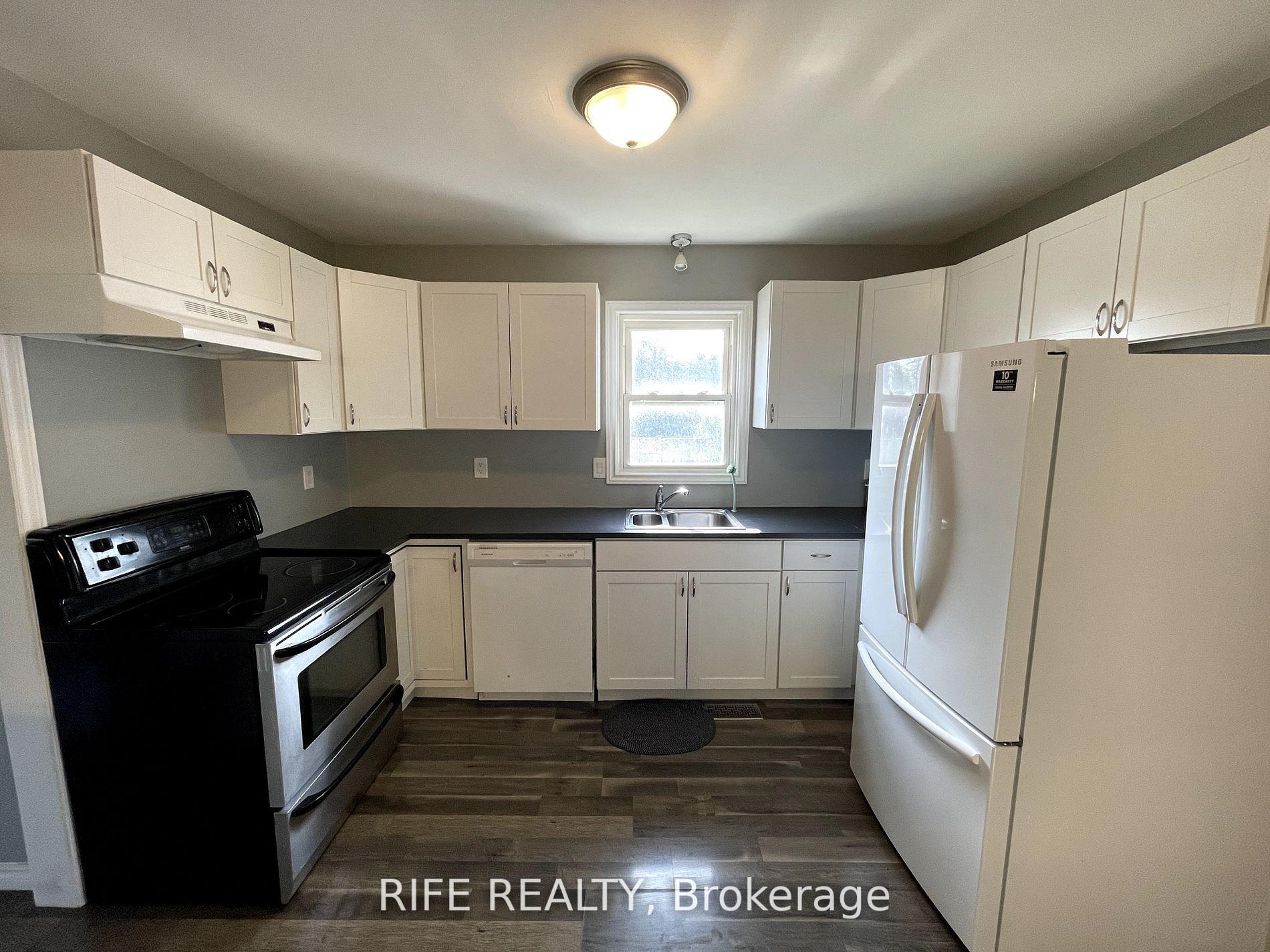 Photo 7 of 691 Rennie Street, Hamilton, Parkview — HOMEH