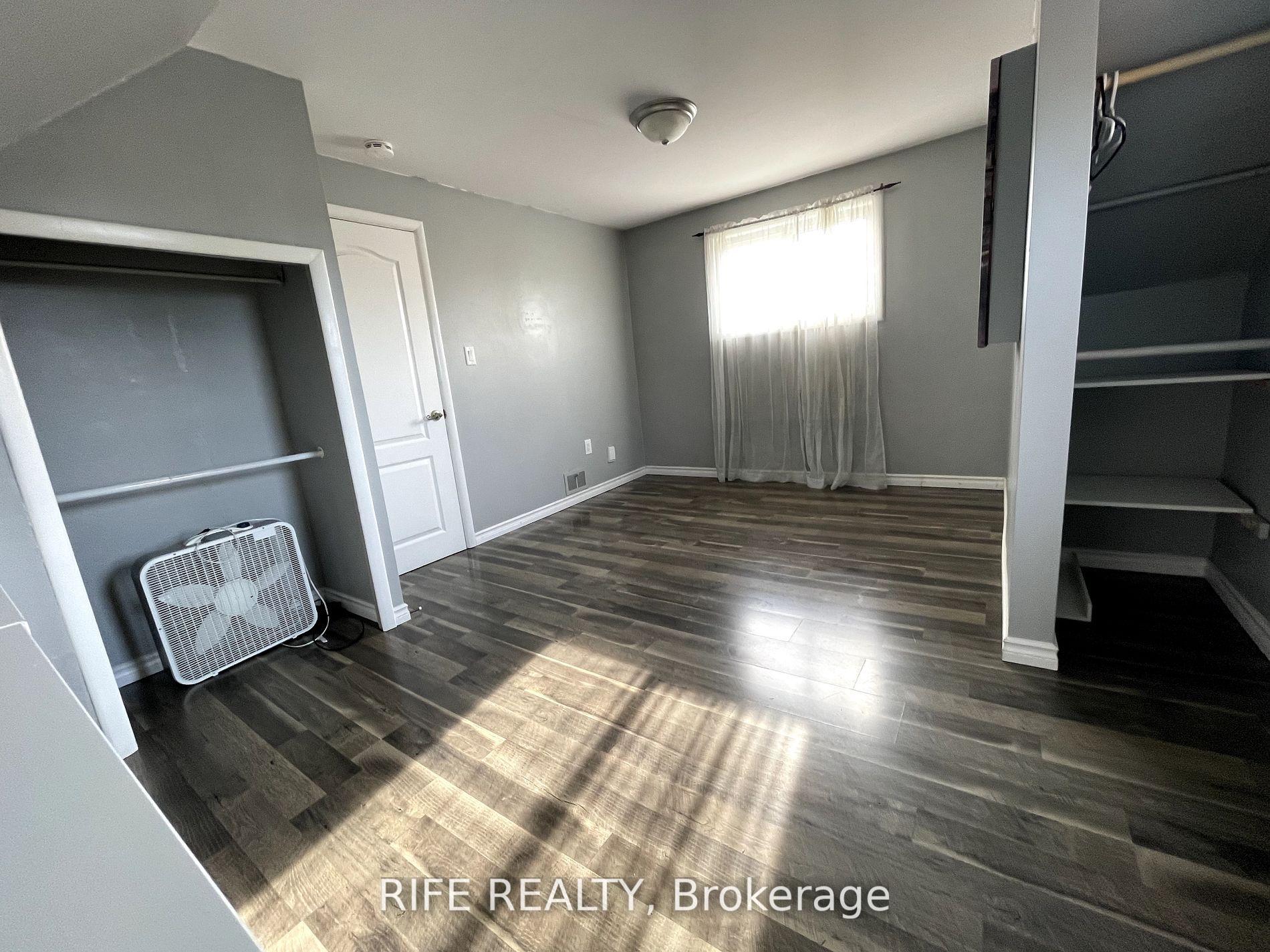 Photo 9 of 691 Rennie Street, Hamilton, Parkview — HOMEH