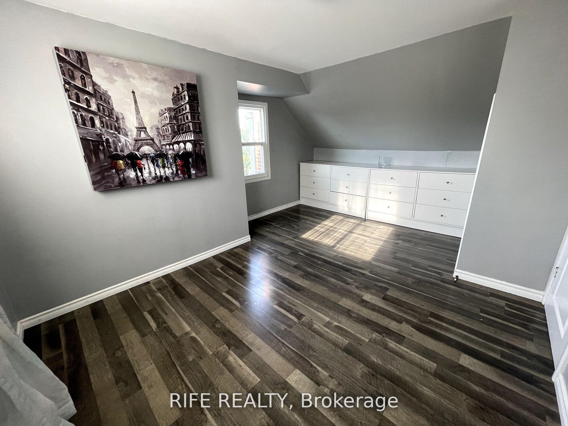 Photo 13 of 691 Rennie Street, Hamilton, Parkview — HOMEH