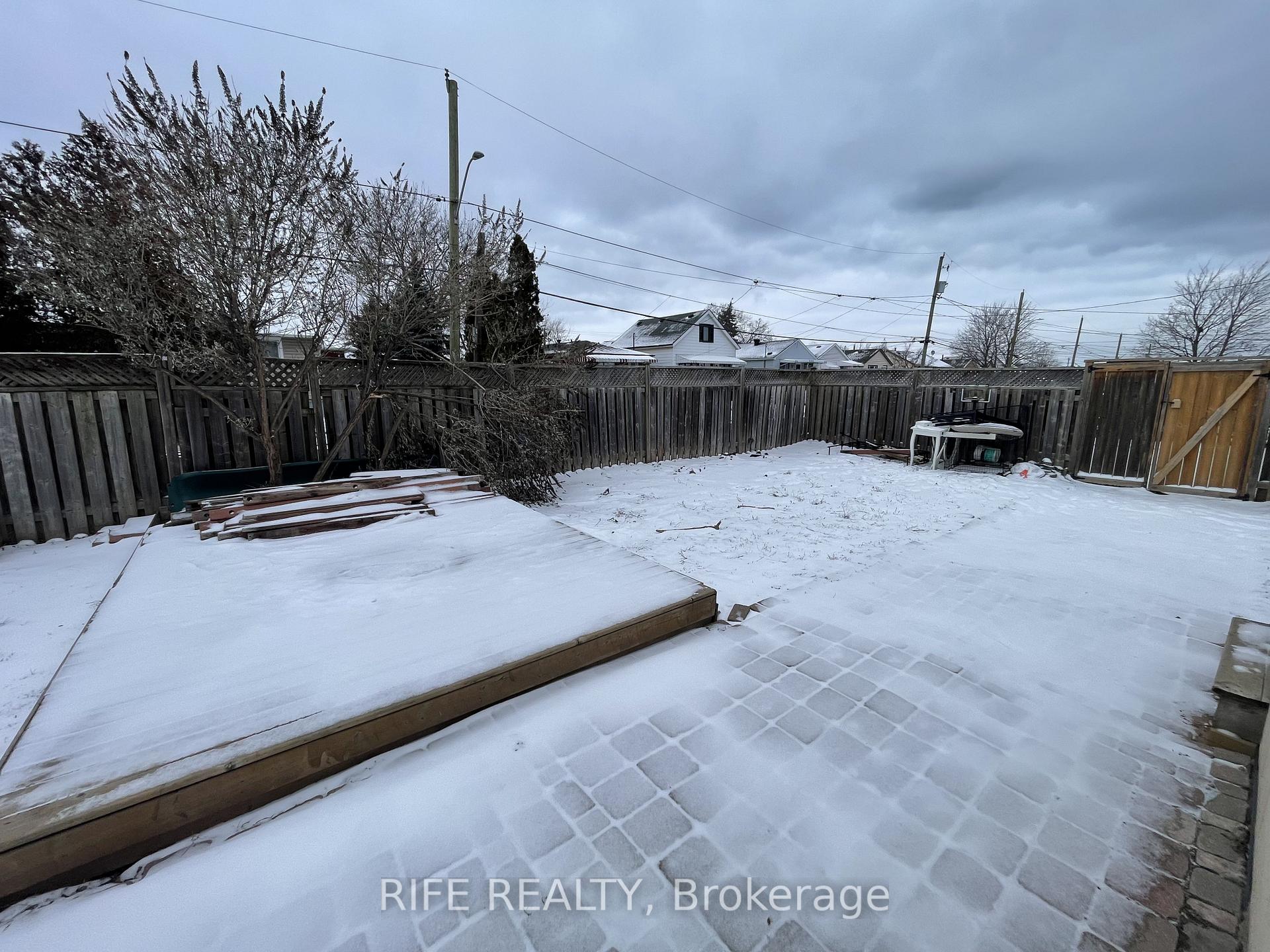 Photo 21 of 691 Rennie Street, Hamilton, Parkview — HOMEH