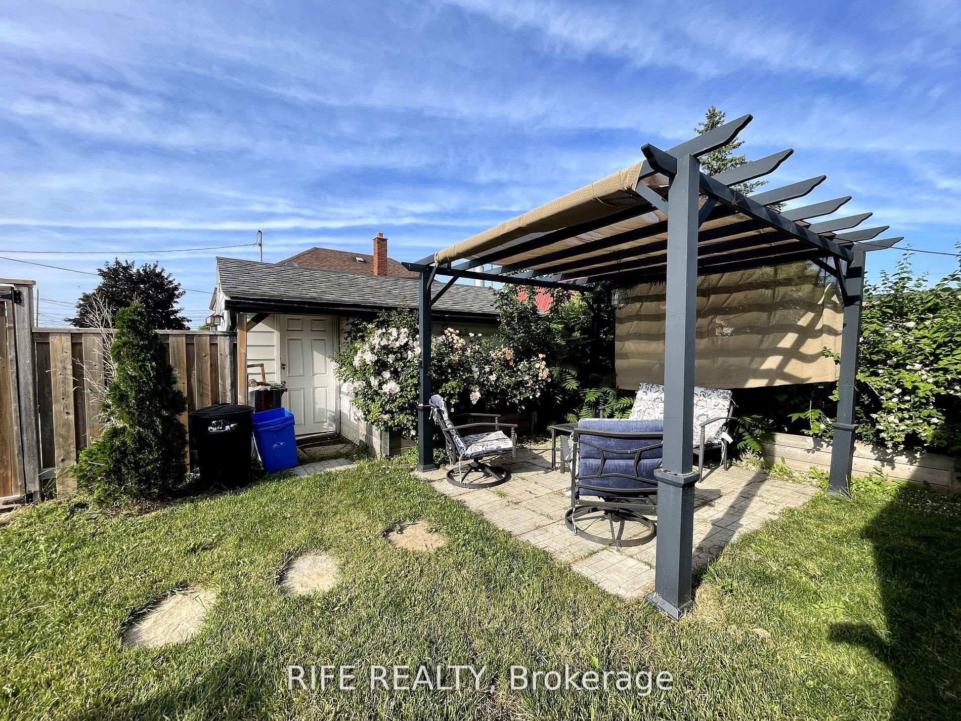 Photo 25 of 691 Rennie Street, Hamilton, Parkview — HOMEH