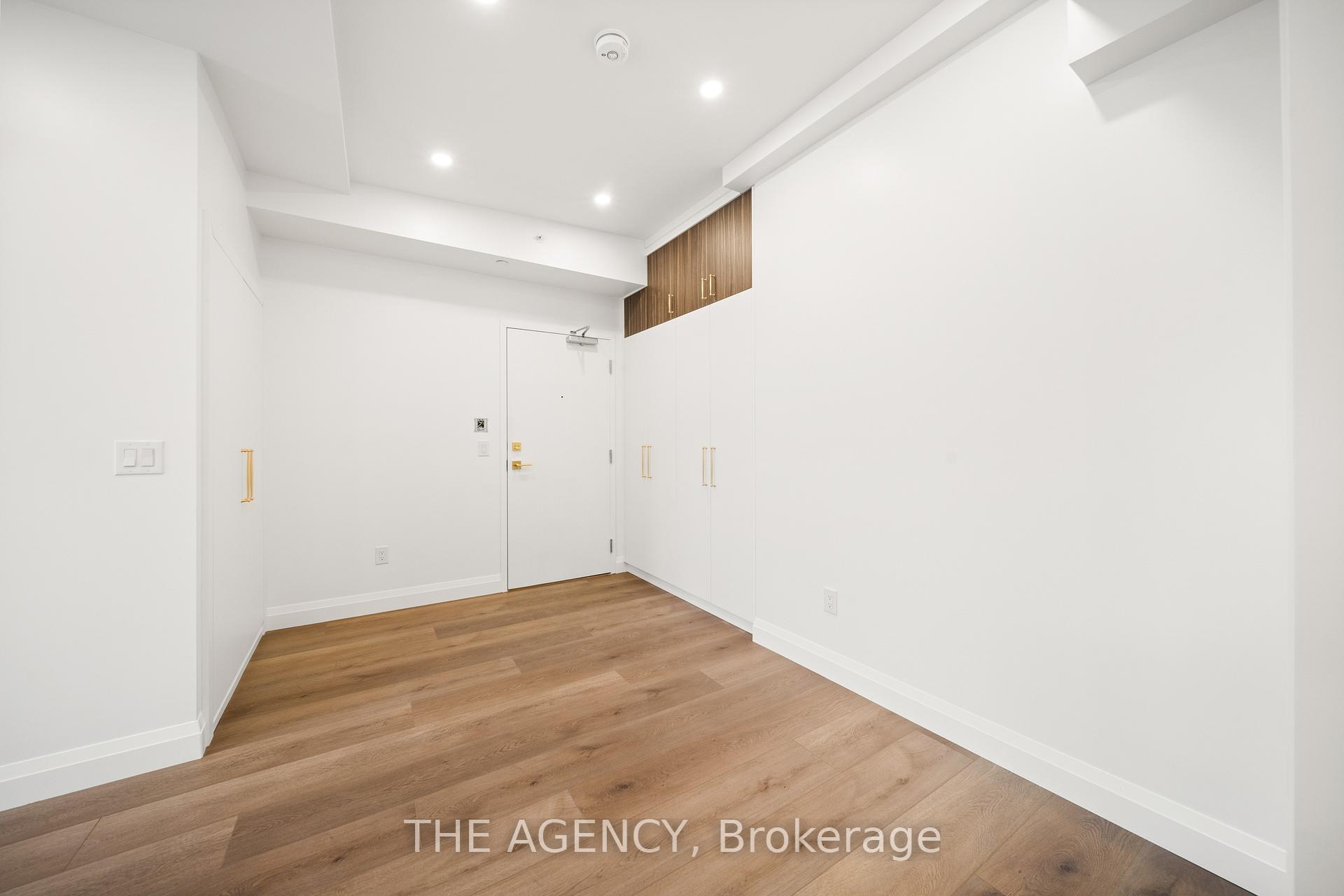 Photo 2 of Unit 1, 153 Main Street E, Milton, Old Milton — HOMEH