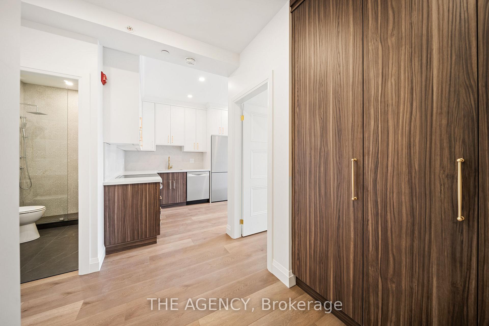 Photo 3 of Unit 6, 153 Main Street E, Milton, Old Milton — HOMEH