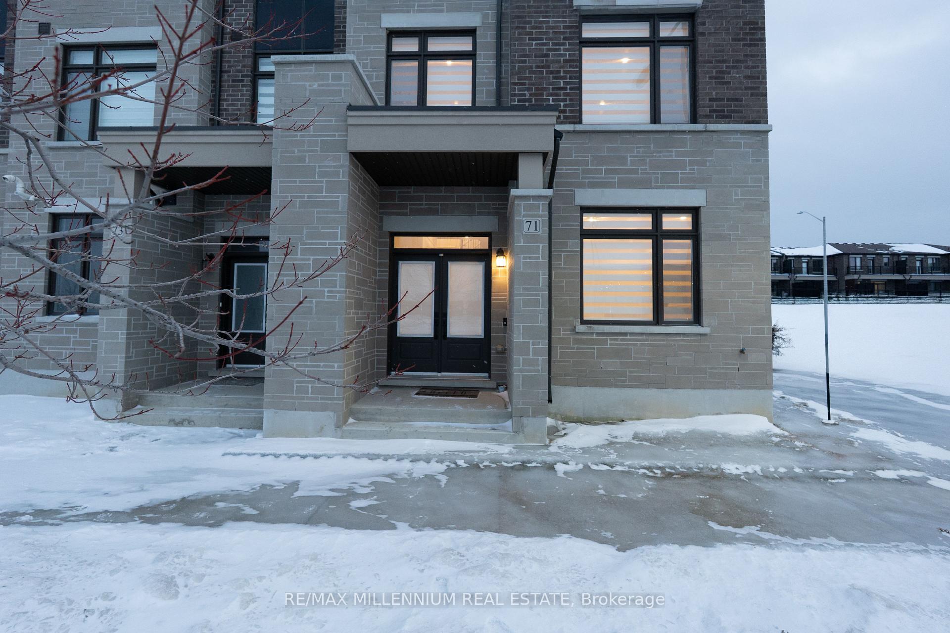 Photo 2 of 71 Mumbai Drive, Markham, Middlefield — HOMEH