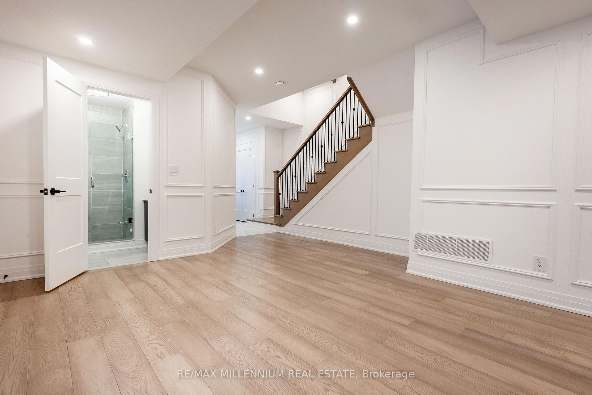 Photo 6 of 71 Mumbai Drive, Markham, Middlefield — HOMEH