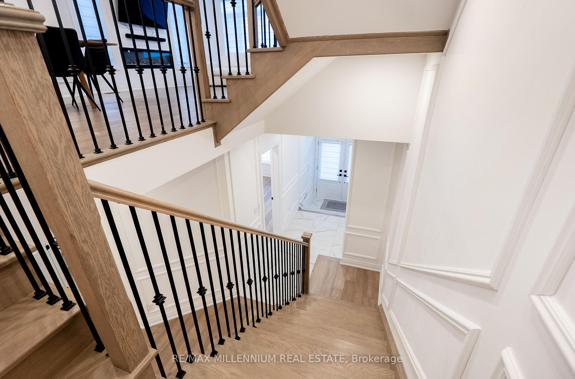 Photo 13 of 71 Mumbai Drive, Markham, Middlefield — HOMEH