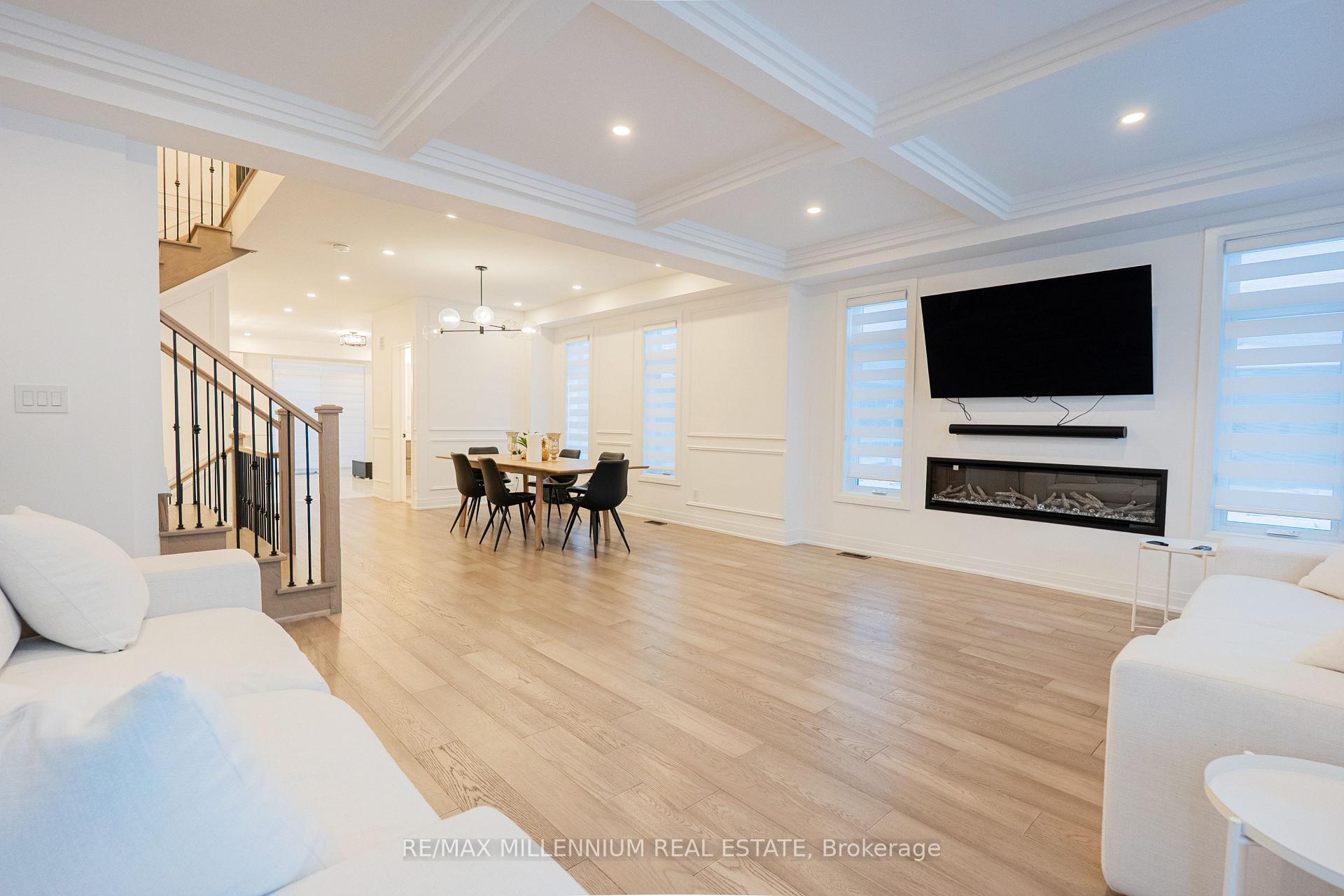 Photo 18 of 71 Mumbai Drive, Markham, Middlefield — HOMEH
