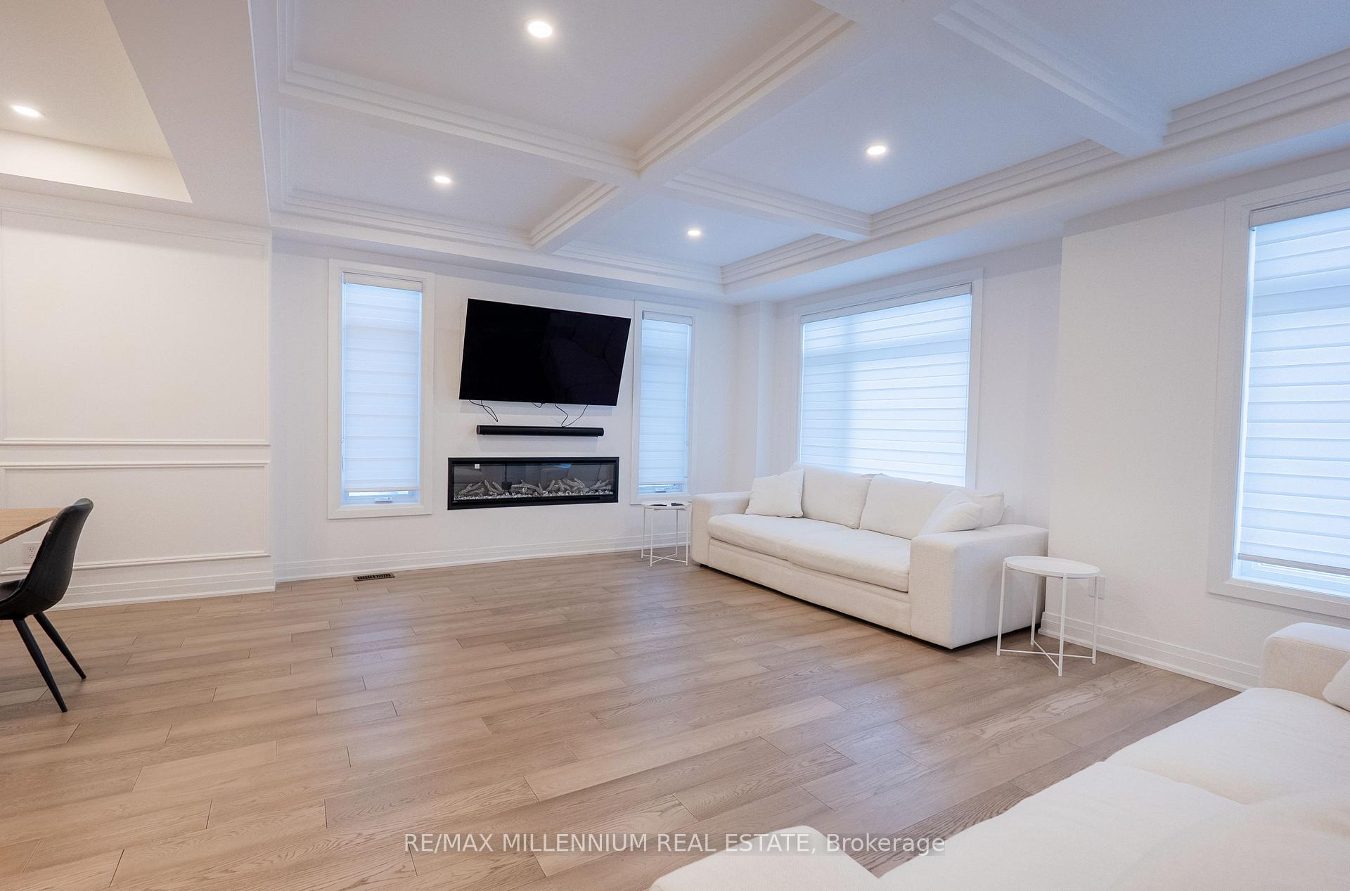 Photo 19 of 71 Mumbai Drive, Markham, Middlefield — HOMEH