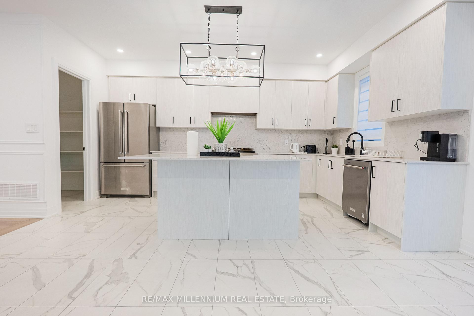Photo 27 of 71 Mumbai Drive, Markham, Middlefield — HOMEH