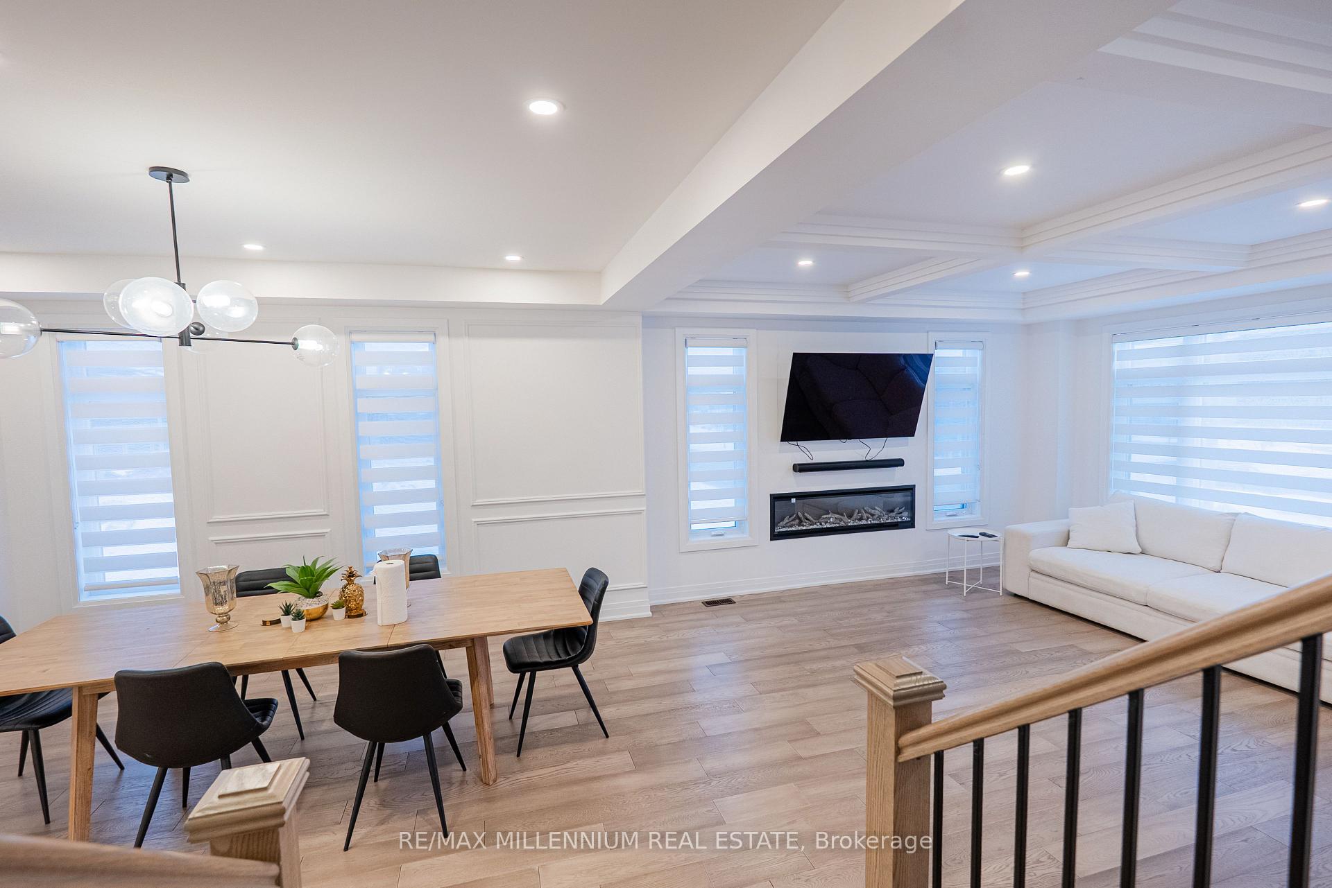 Photo 32 of 71 Mumbai Drive, Markham, Middlefield — HOMEH