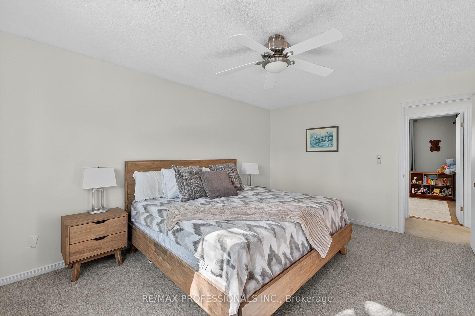 Photo 25 of 19 Salina Place, Hamilton, Stoney Creek — HOMEH