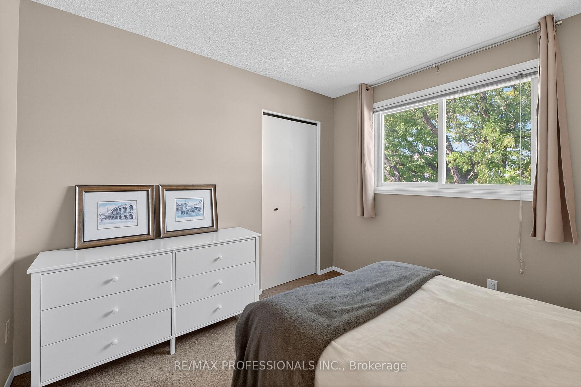 Photo 31 of 19 Salina Place, Hamilton, Stoney Creek — HOMEH