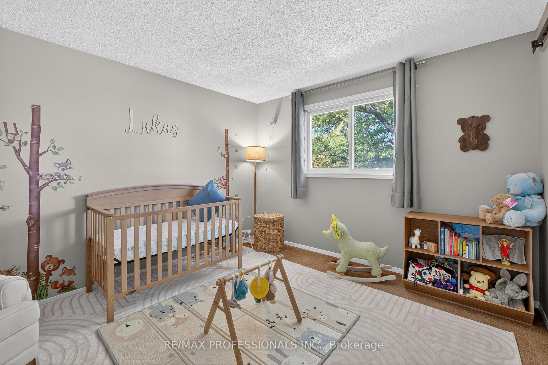 Photo 32 of 19 Salina Place, Hamilton, Stoney Creek — HOMEH