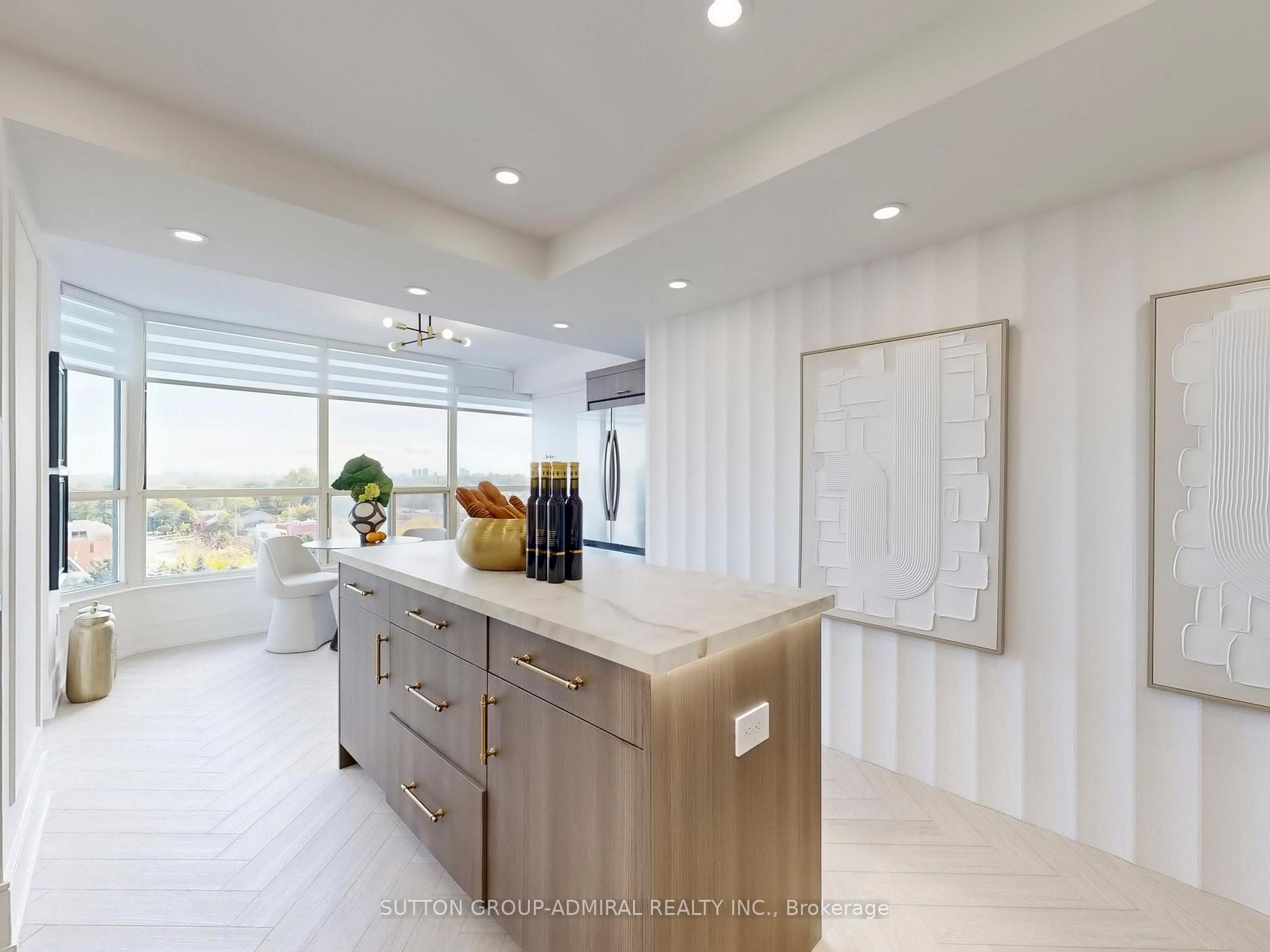 Photo 21 of Unit 704, 1 Clark Avenue W, Vaughan, Crestwood-Springfarm-Yorkhill — HOMEH