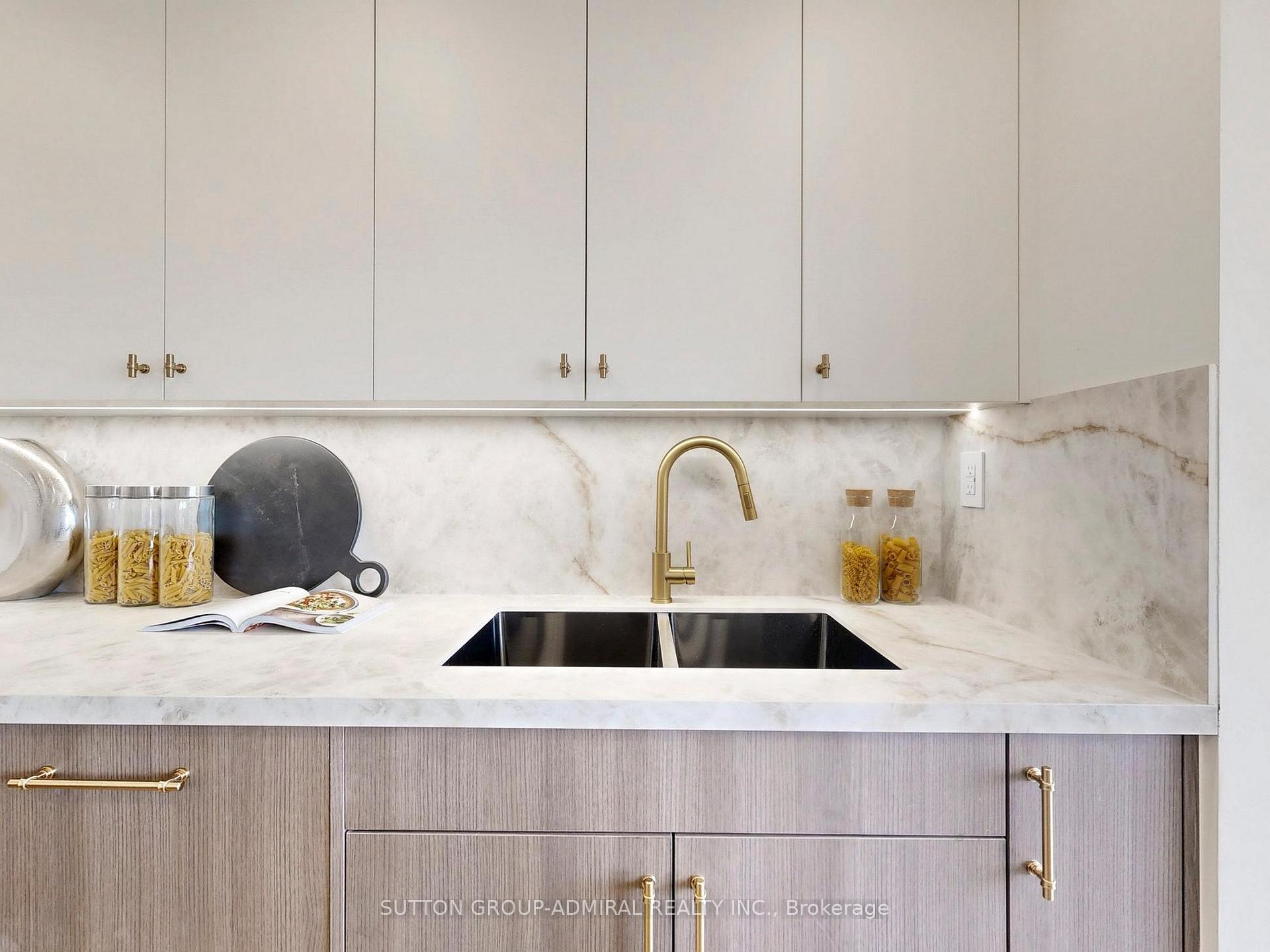 Photo 22 of Unit 704, 1 Clark Avenue W, Vaughan, Crestwood-Springfarm-Yorkhill — HOMEH