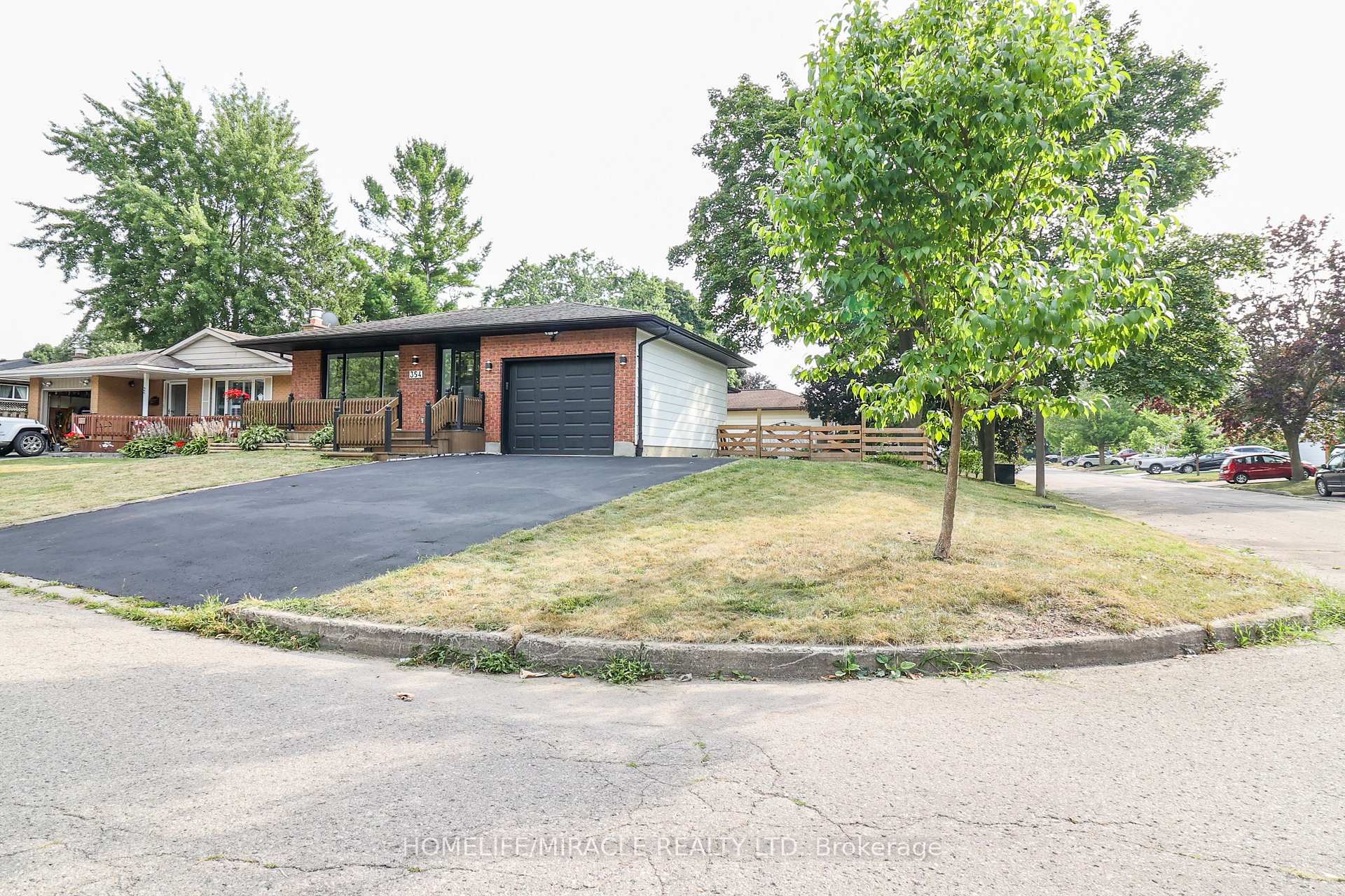 Photo 43 of 354 Lee Circle, Waterloo — HOMEH