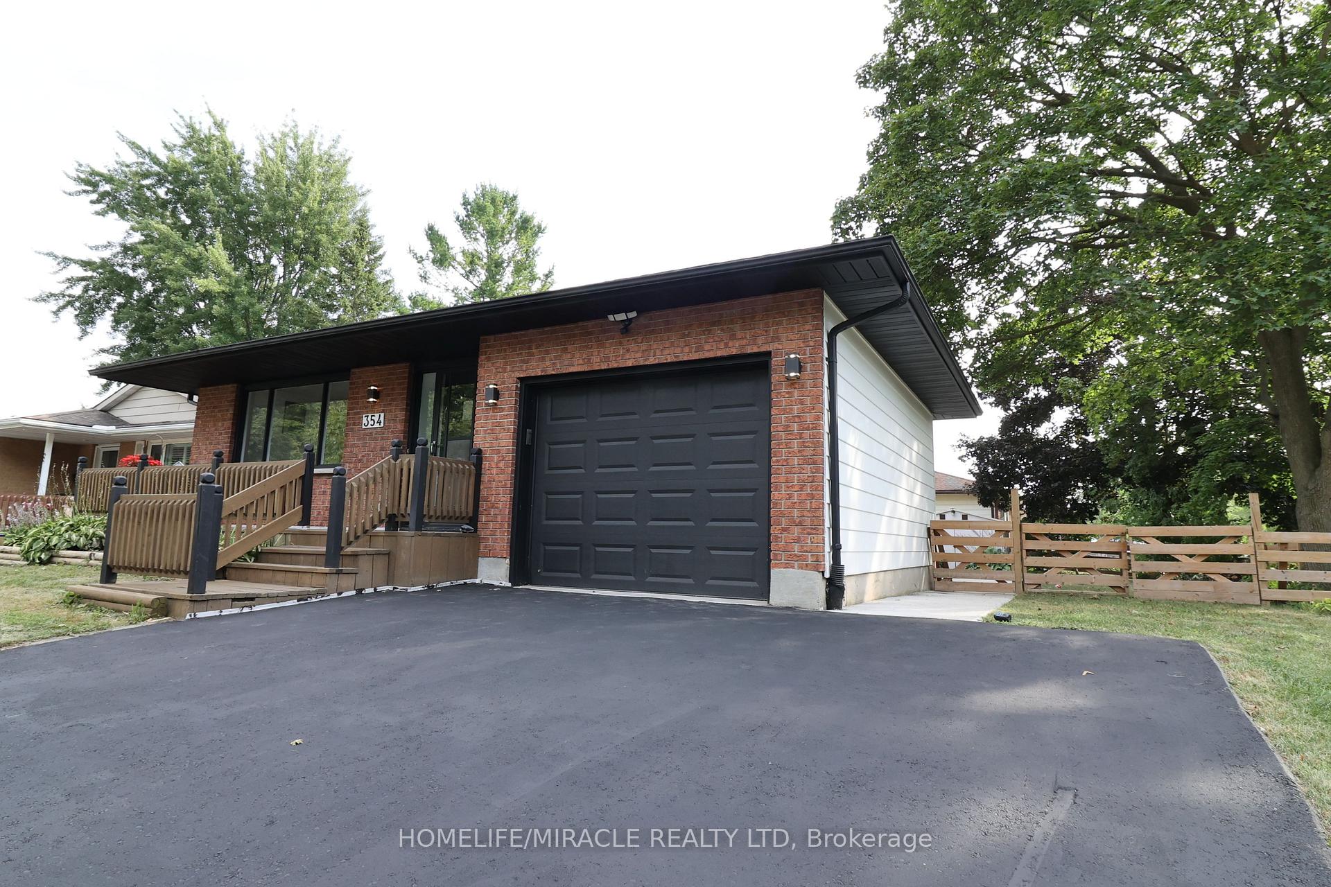 Photo 44 of 354 Lee Circle, Waterloo — HOMEH