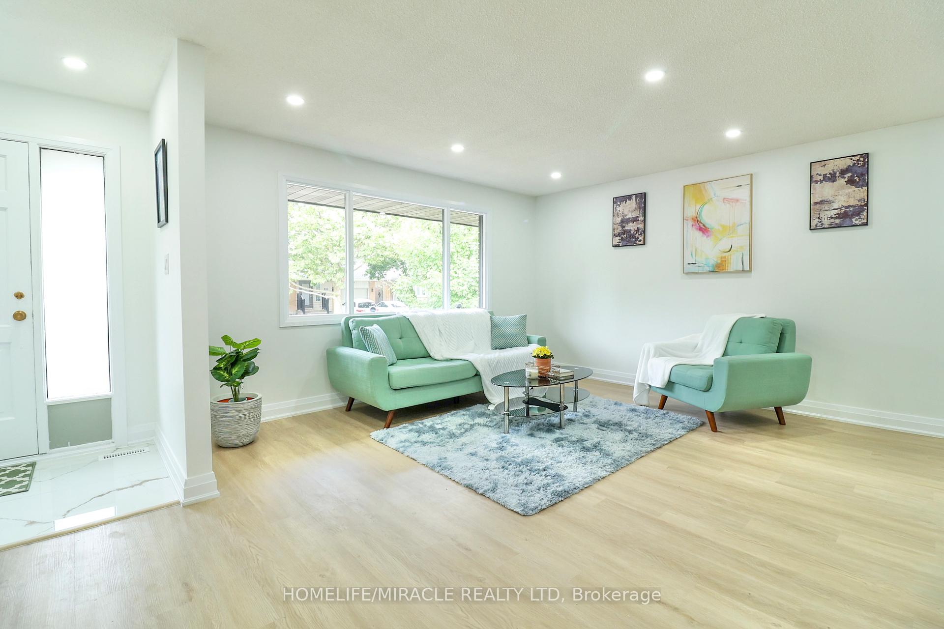 Photo 47 of 354 Lee Circle, Waterloo — HOMEH