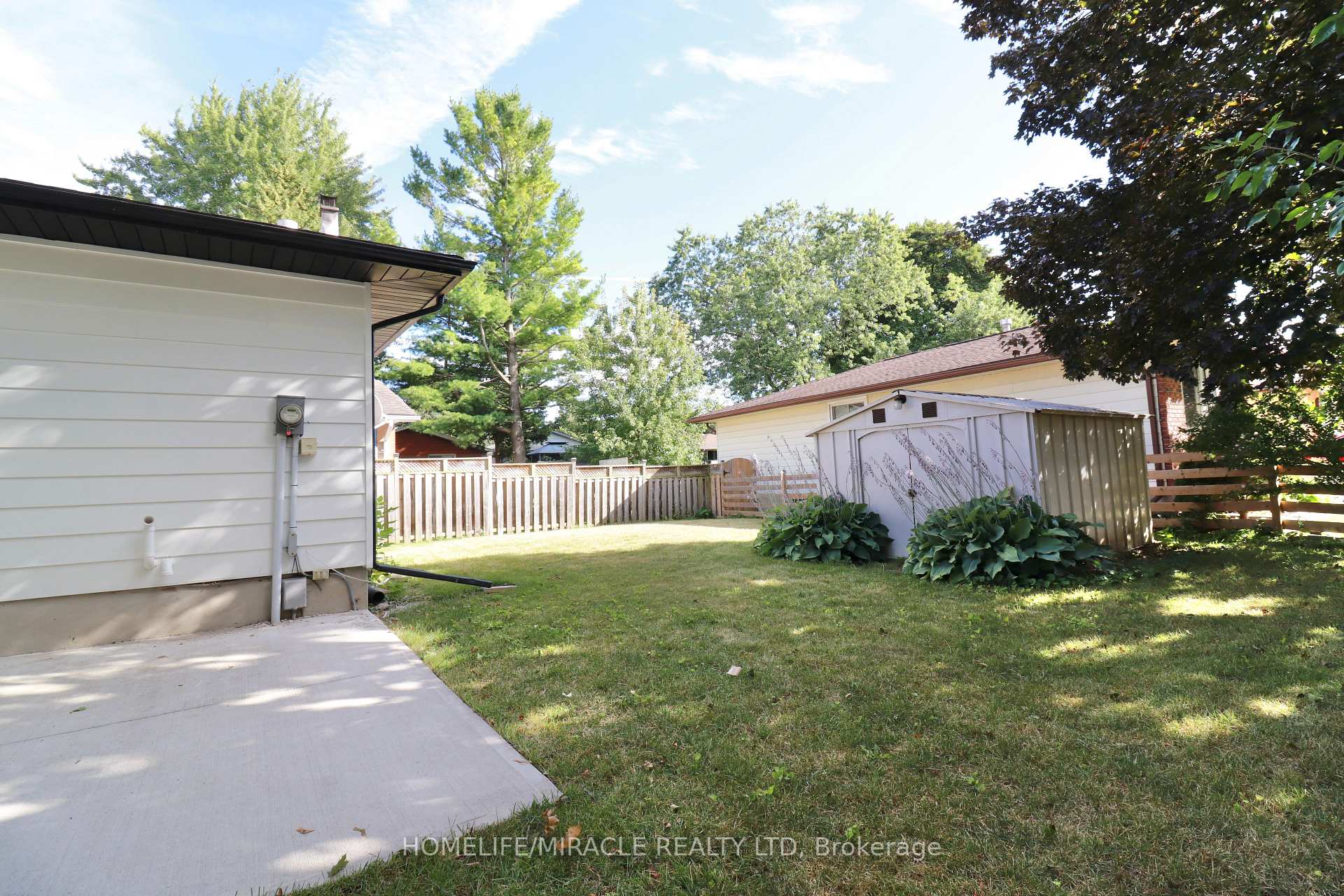 Photo 80 of 354 Lee Circle, Waterloo — HOMEH