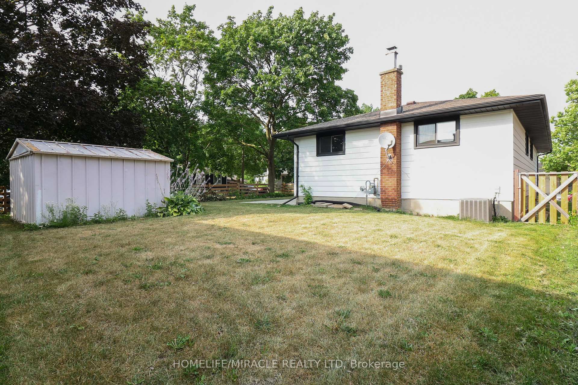 Photo 82 of 354 Lee Circle, Waterloo — HOMEH